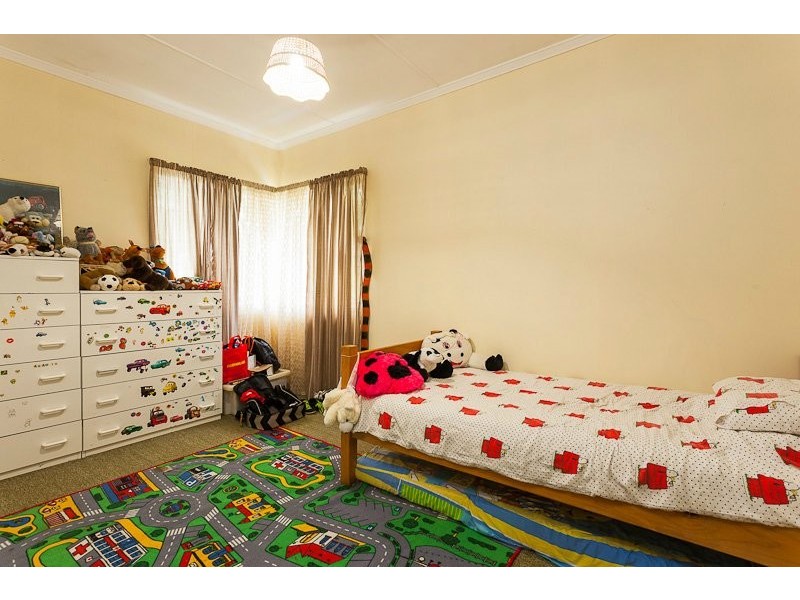 82 Hawkwood Street, Mount Gravatt East QLD 4122