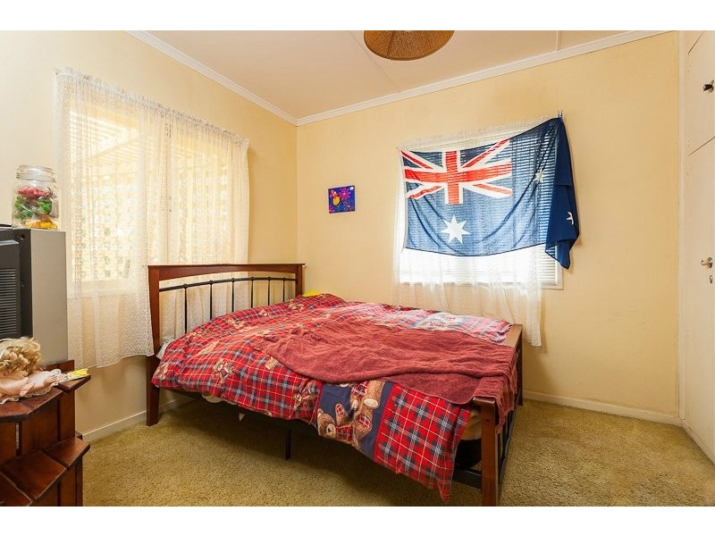 82 Hawkwood Street, Mount Gravatt East QLD 4122