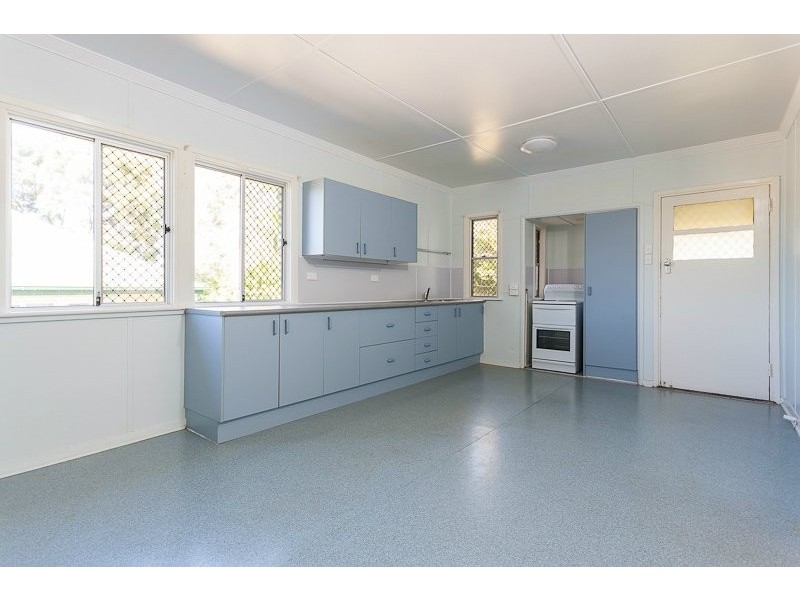 16 Mapleton Street, Mount Gravatt East QLD 4122