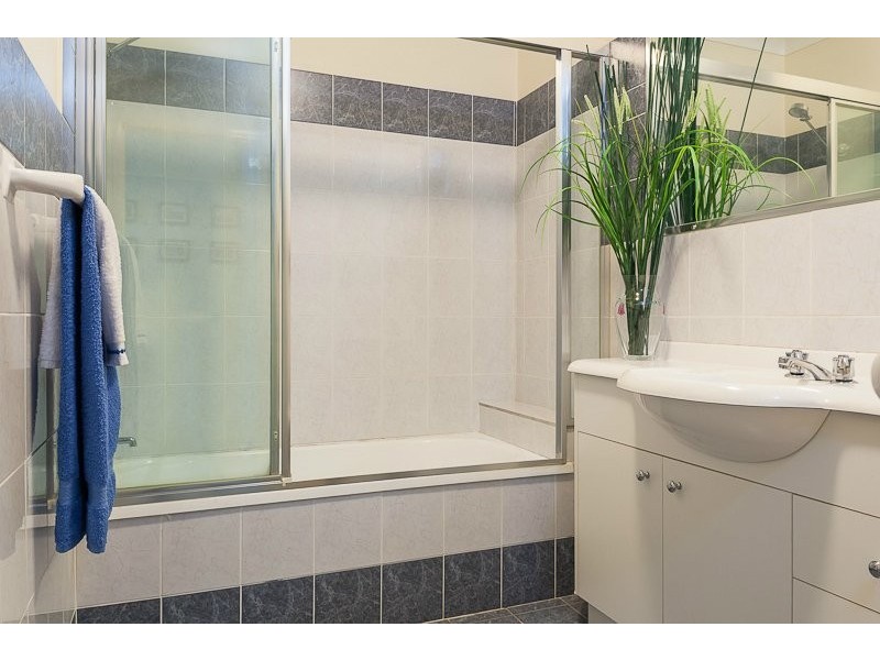 7/29 Crown Street, Holland Park West QLD 4121