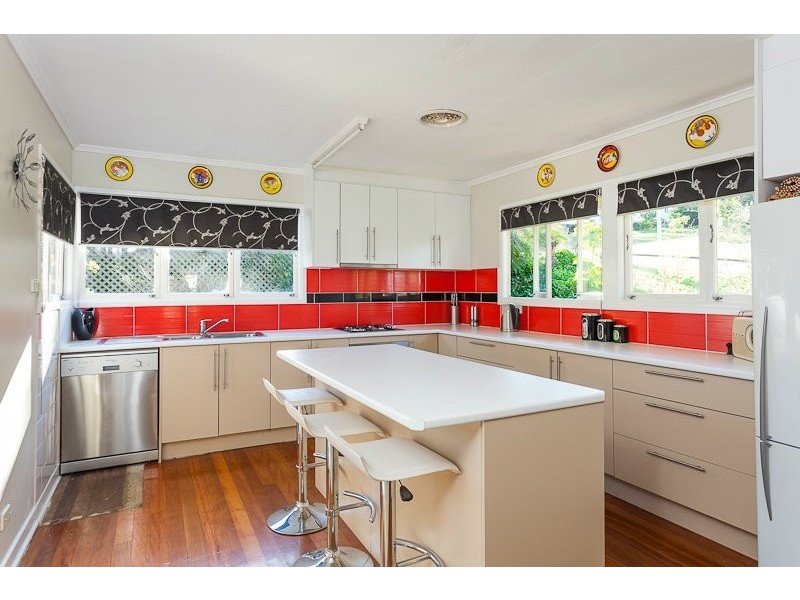 31 Diamond Street, Holland Park QLD 4121