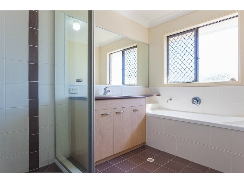 12 Holling Close, Kuraby QLD 4112