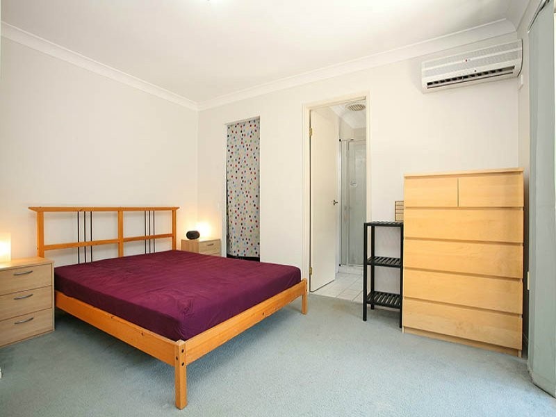 68 Springsure St, Runcorn QLD 4113