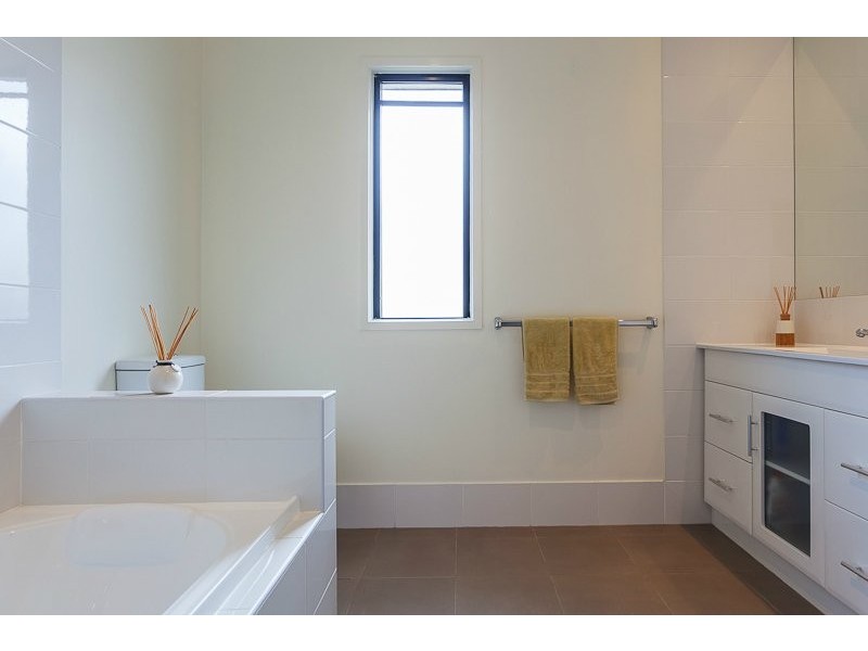 67 Mapleton Street, Mount Gravatt East QLD 4122