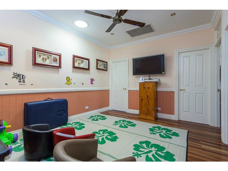 2B Basil Street, Salisbury QLD 4107