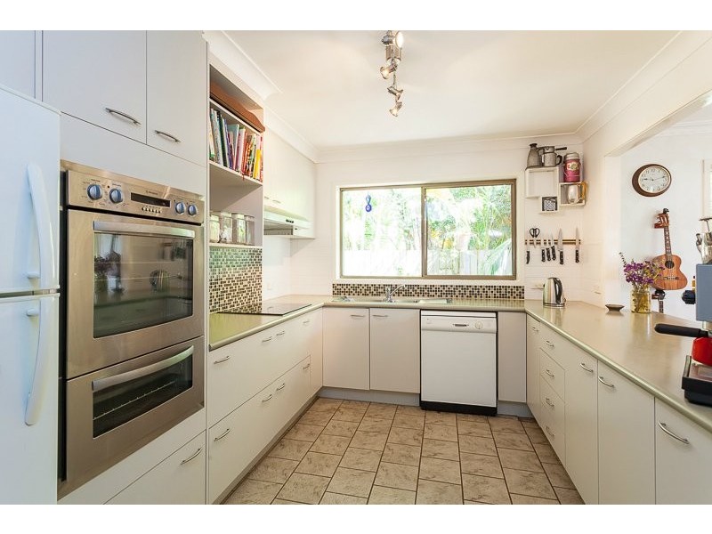 11 Holder Street, Wishart QLD 4122