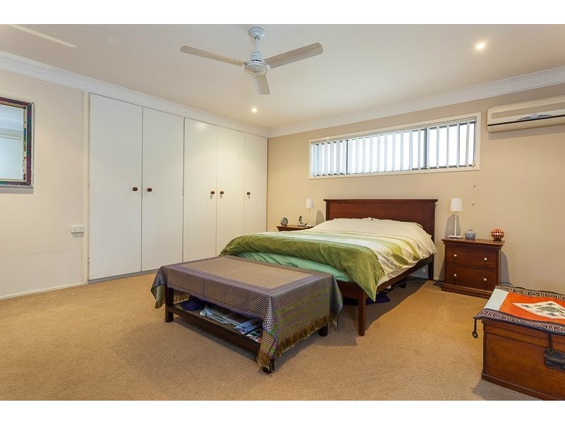 11 Holder Street, Wishart QLD 4122