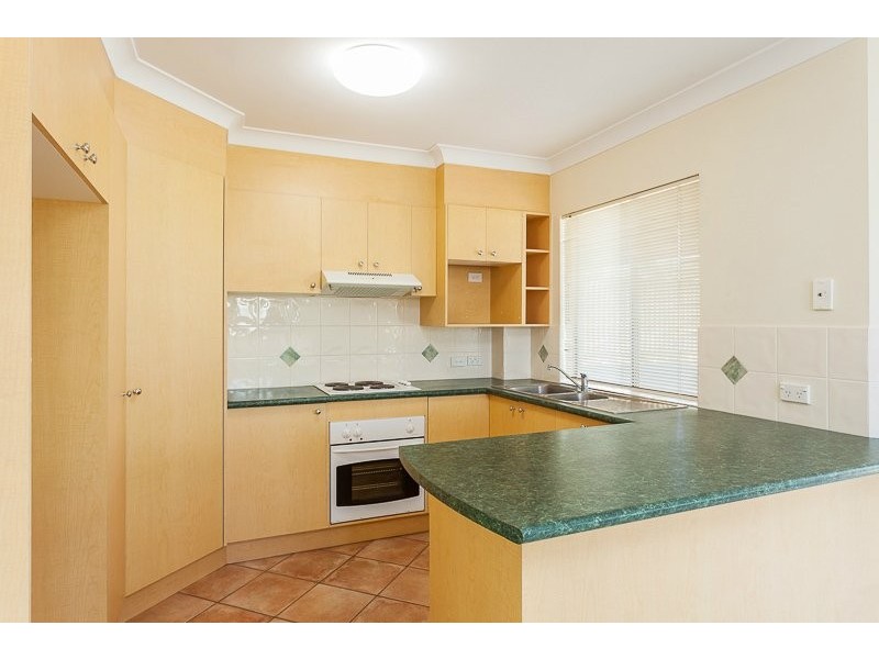 6/29 Crown Street, Holland Park West QLD 4121