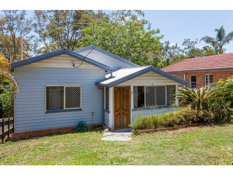 38 Oxley Drive, Holland Park QLD 4121