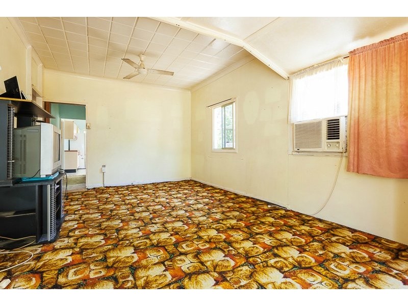 38 Oxley Drive, Holland Park QLD 4121