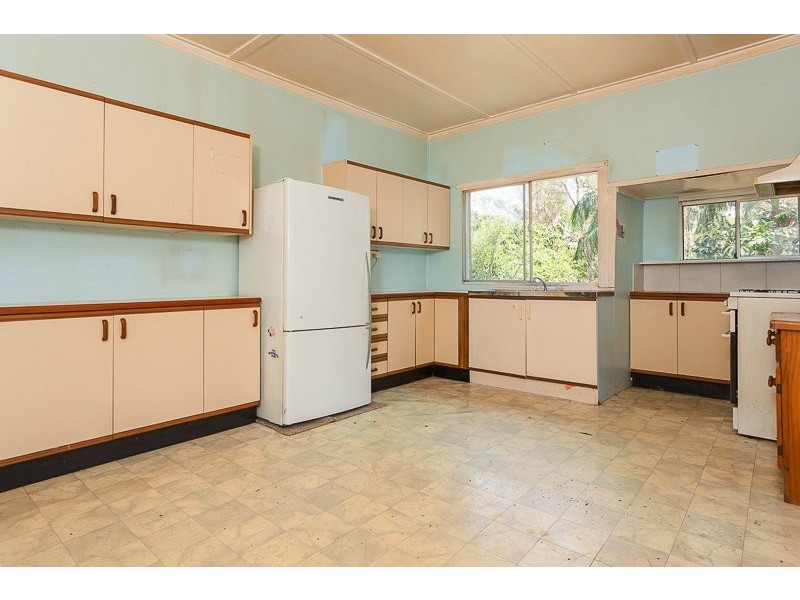 38 Oxley Drive, Holland Park QLD 4121