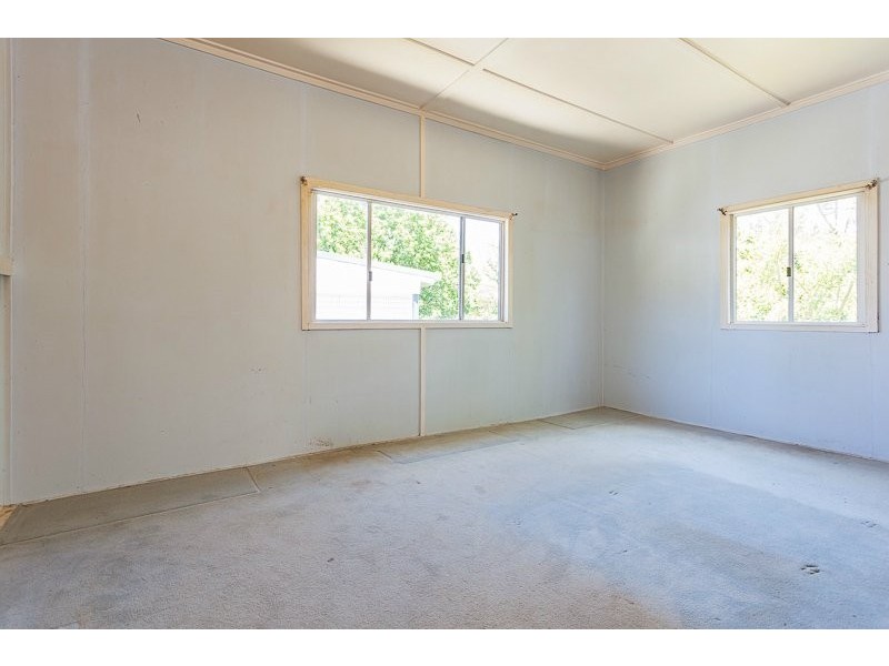 38 Oxley Drive, Holland Park QLD 4121