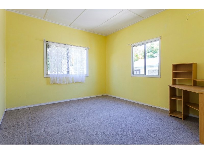 38 Oxley Drive, Holland Park QLD 4121