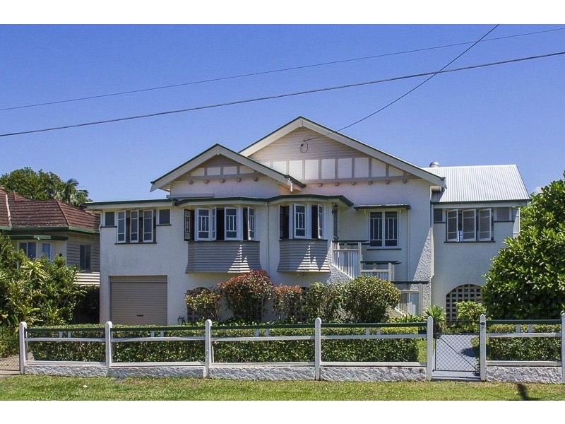 14 Gibson Crescent, Holland Park QLD 4121