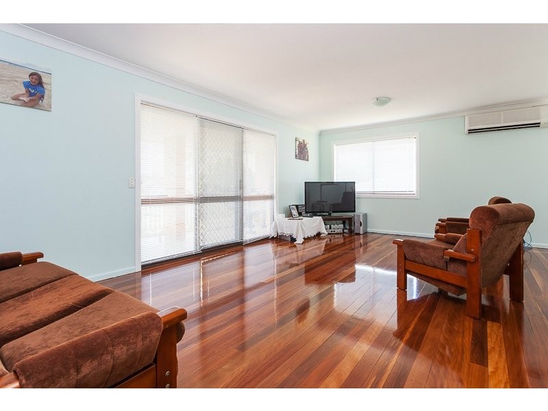 27 Delavan Street, Wishart QLD 4122