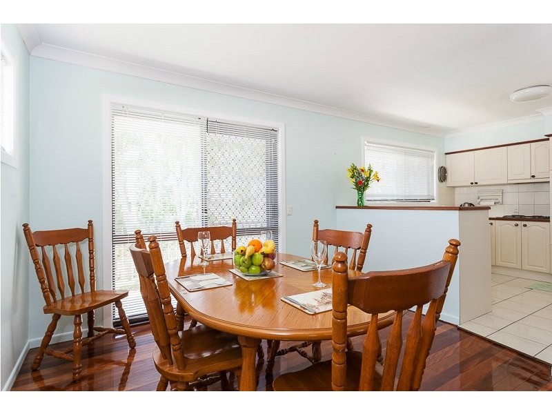 27 Delavan Street, Wishart QLD 4122