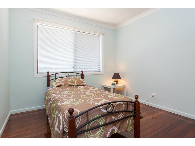 27 Delavan Street, Wishart QLD 4122