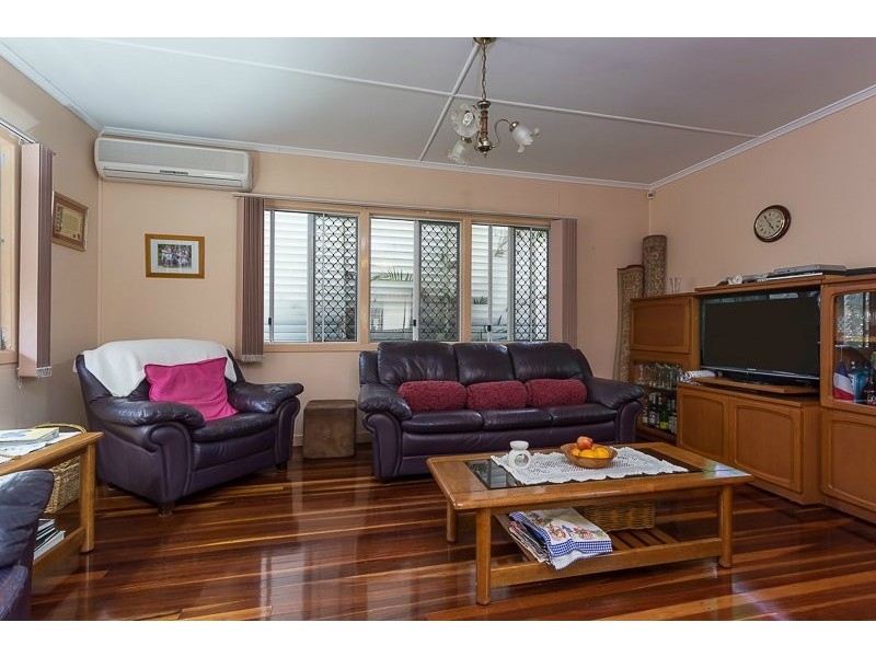 12 Woolton Street, Tarragindi QLD 4121