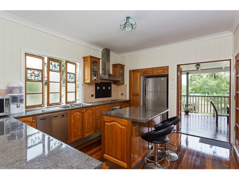 50 Hockings Street, Holland Park West QLD 4121