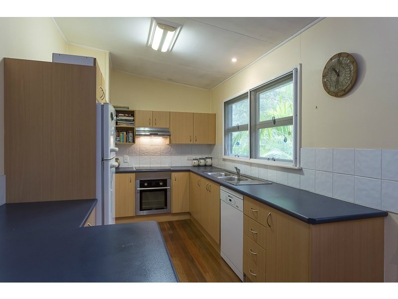 881 Cavendish Road, Mount Gravatt East QLD 4122