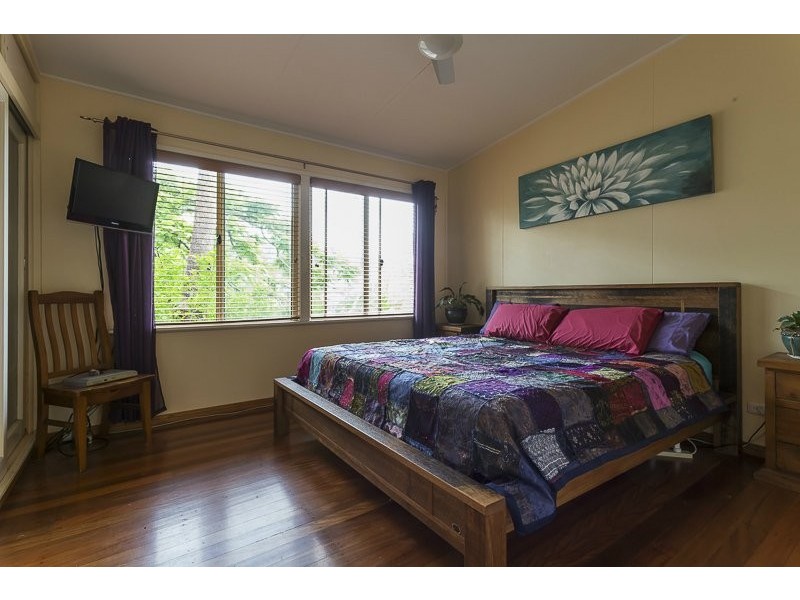881 Cavendish Road, Mount Gravatt East QLD 4122