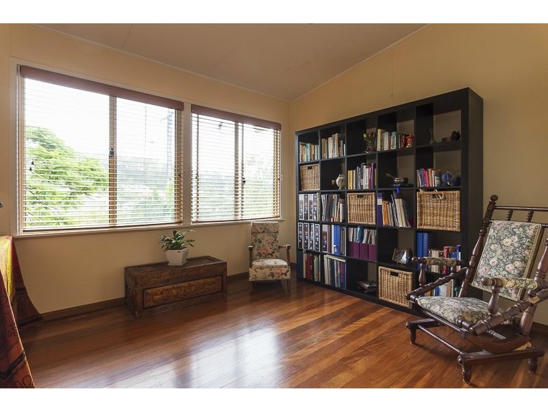 881 Cavendish Road, Mount Gravatt East QLD 4122