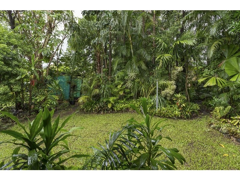 17 Digby Street, Holland Park QLD 4121