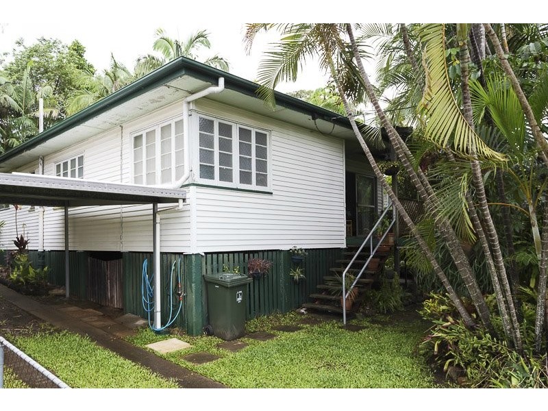 17 Digby Street, Holland Park QLD 4121