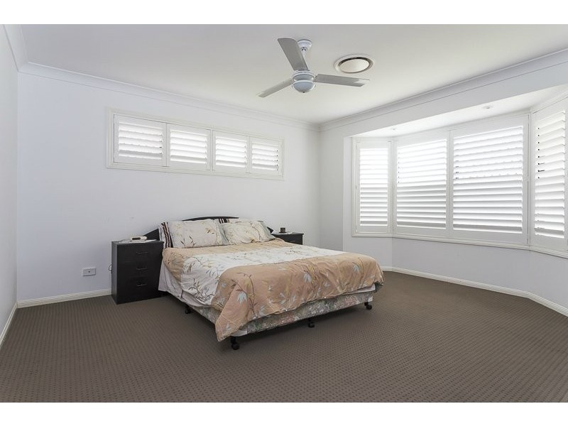 4 Hernandia Place, Mackenzie QLD 4156