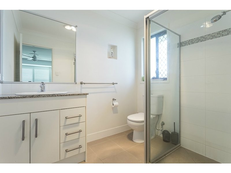 4 Hernandia Place, Mackenzie QLD 4156