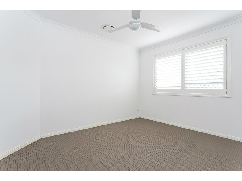 4 Hernandia Place, Mackenzie QLD 4156
