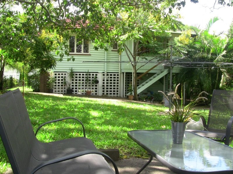 19 Pemberton Street, Tarragindi QLD 4121