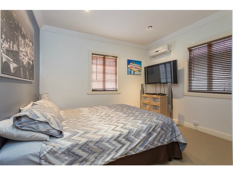 81 Broadwater Road, Mount Gravatt East QLD 4122