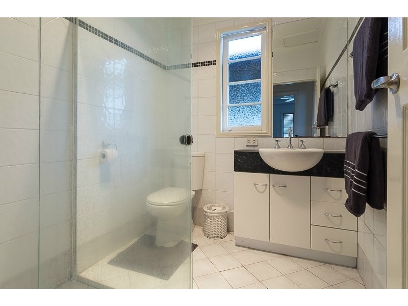 81 Broadwater Road, Mount Gravatt East QLD 4122