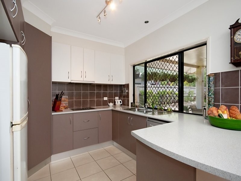 5 Laidley Close, Bentley Park QLD 4869