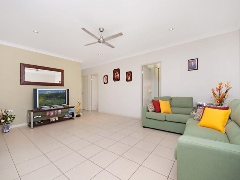 5 Laidley Close, Bentley Park QLD 4869