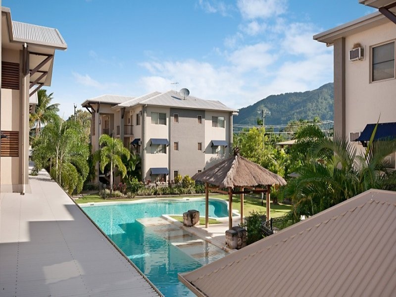303/2-8 Centenary Close, Manoora QLD 4870