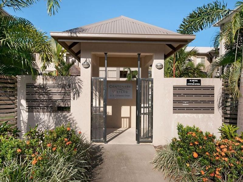 303/2-8 Centenary Close, Manoora QLD 4870