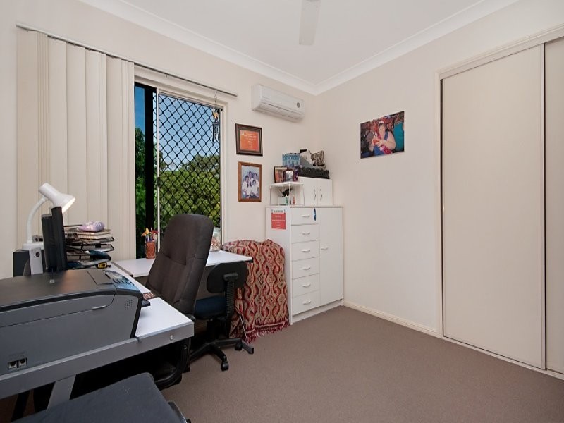 6 Lyndon Close, Bentley Park QLD 4869