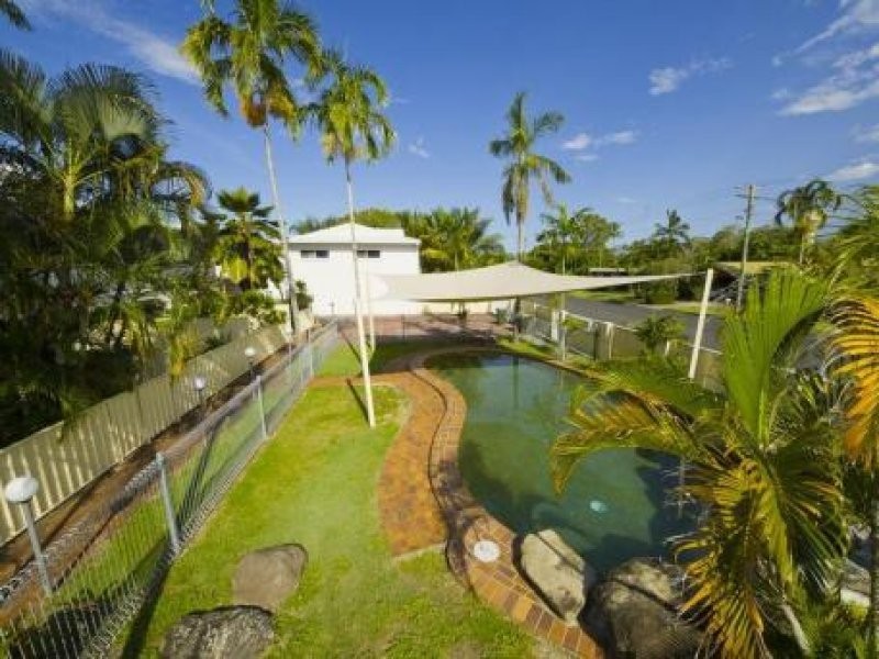 5/10 Palm Street, Holloways Beach QLD 4878