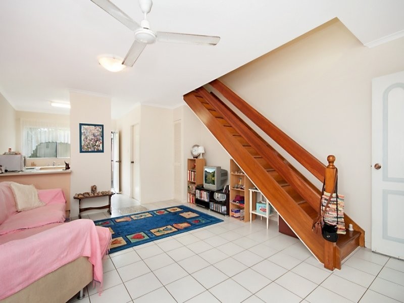 5/10 Palm Street, Holloways Beach QLD 4878