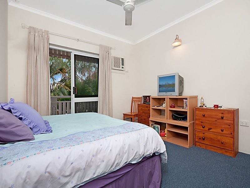 5/10 Palm Street, Holloways Beach QLD 4878