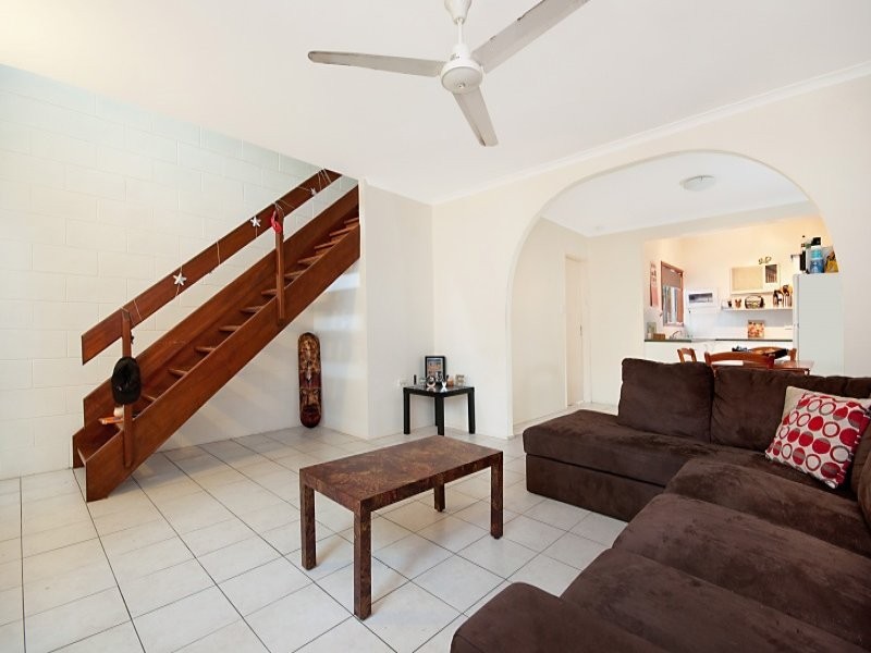 6/21 Bouganvillea Street, Holloways Beach QLD 4878