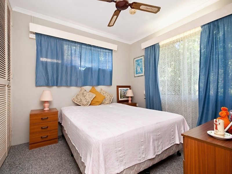 303 McCoombe Street, Mooroobool QLD 4870