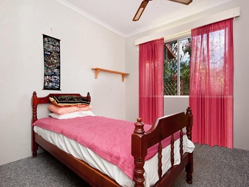 303 McCoombe Street, Mooroobool QLD 4870