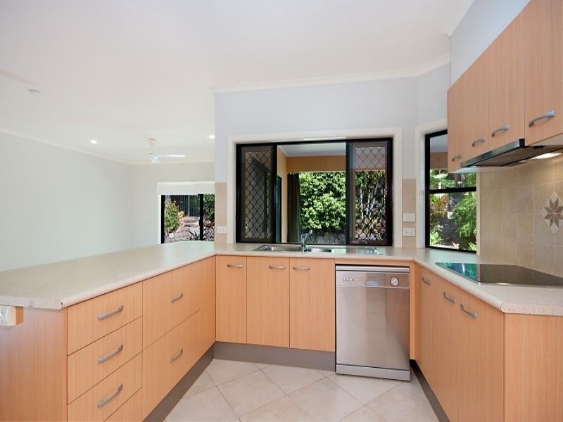 17 Gilmore Street, Bentley Park QLD 4869