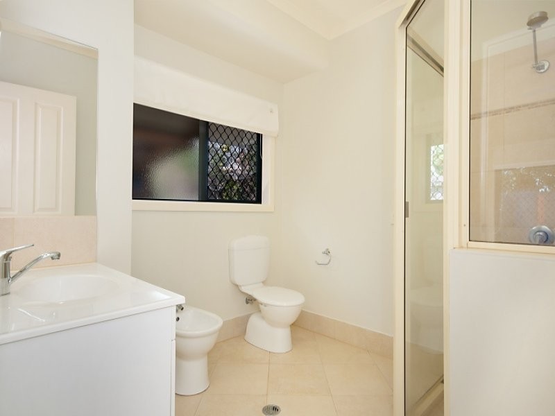 17 Gilmore Street, Bentley Park QLD 4869