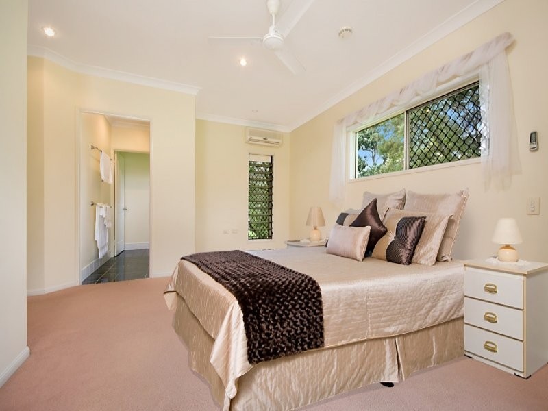 30 Fretwell Road, White Rock QLD 4868