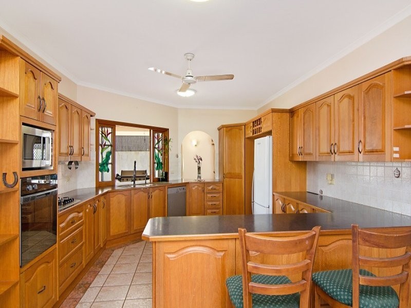 8 Ascendant Close, Bentley Park QLD 4869