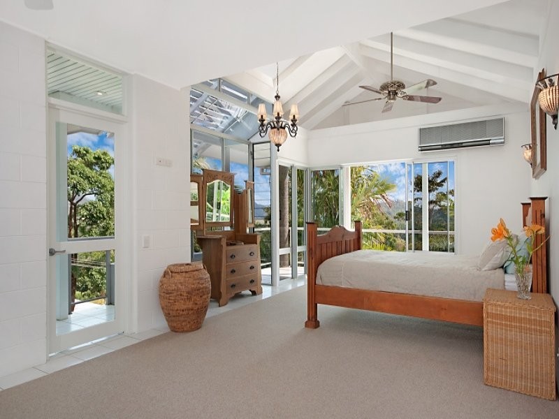 31 View Street, Brinsmead QLD 4870